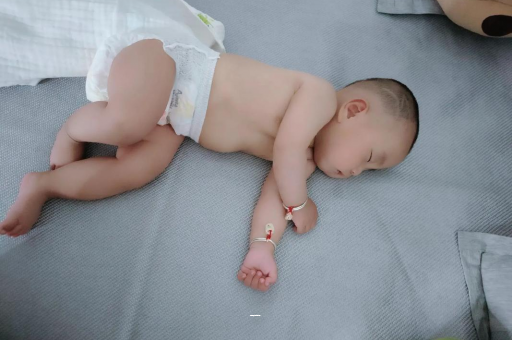 供卵包生男孩公司怀孕初期心跳加快心慌